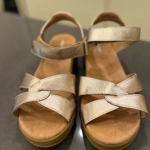 Lands End rose gold wedge sandal
